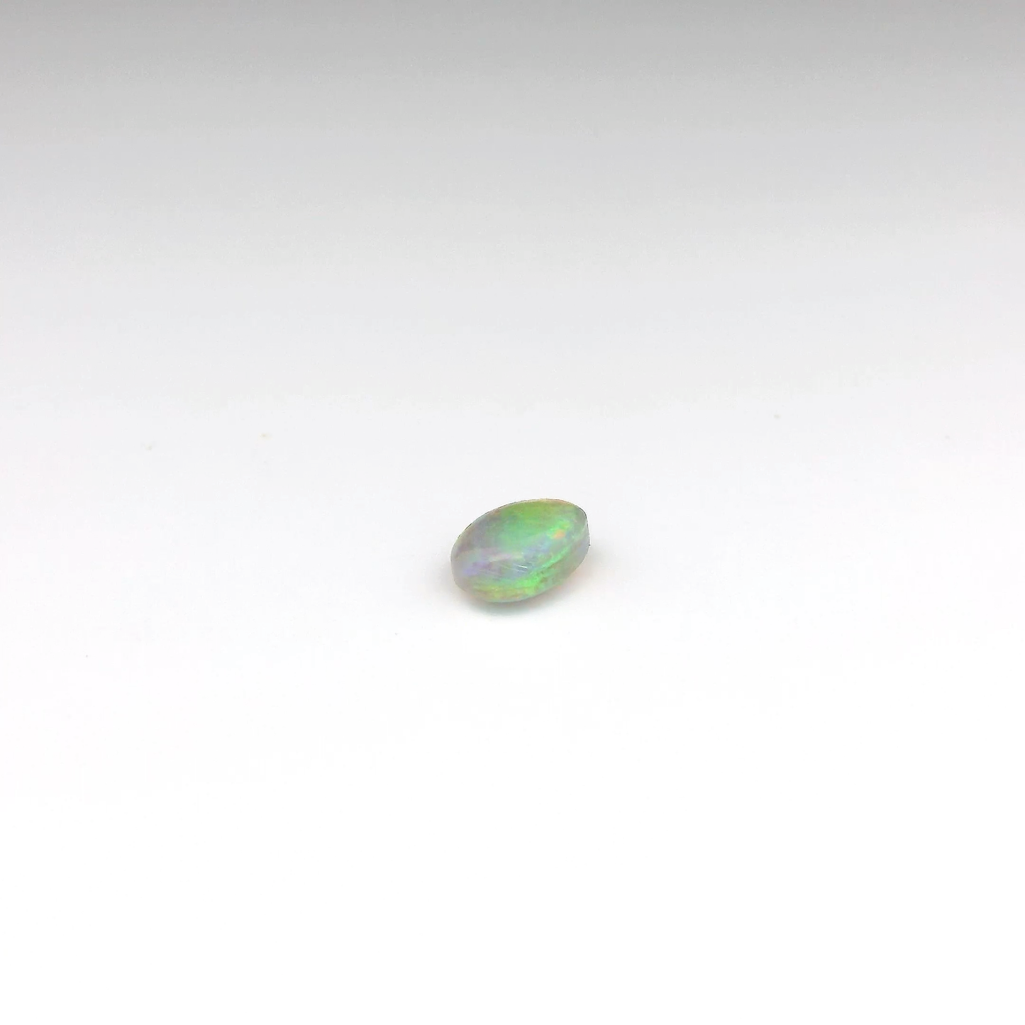 0.7ct Red, Orange Opal Gemstone