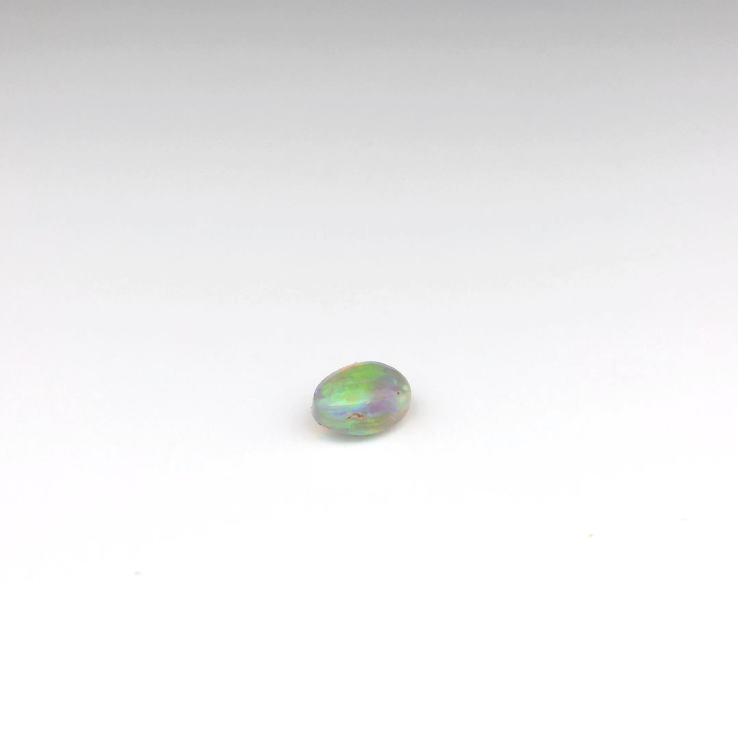 0.7ct Red, Orange Opal Gemstone