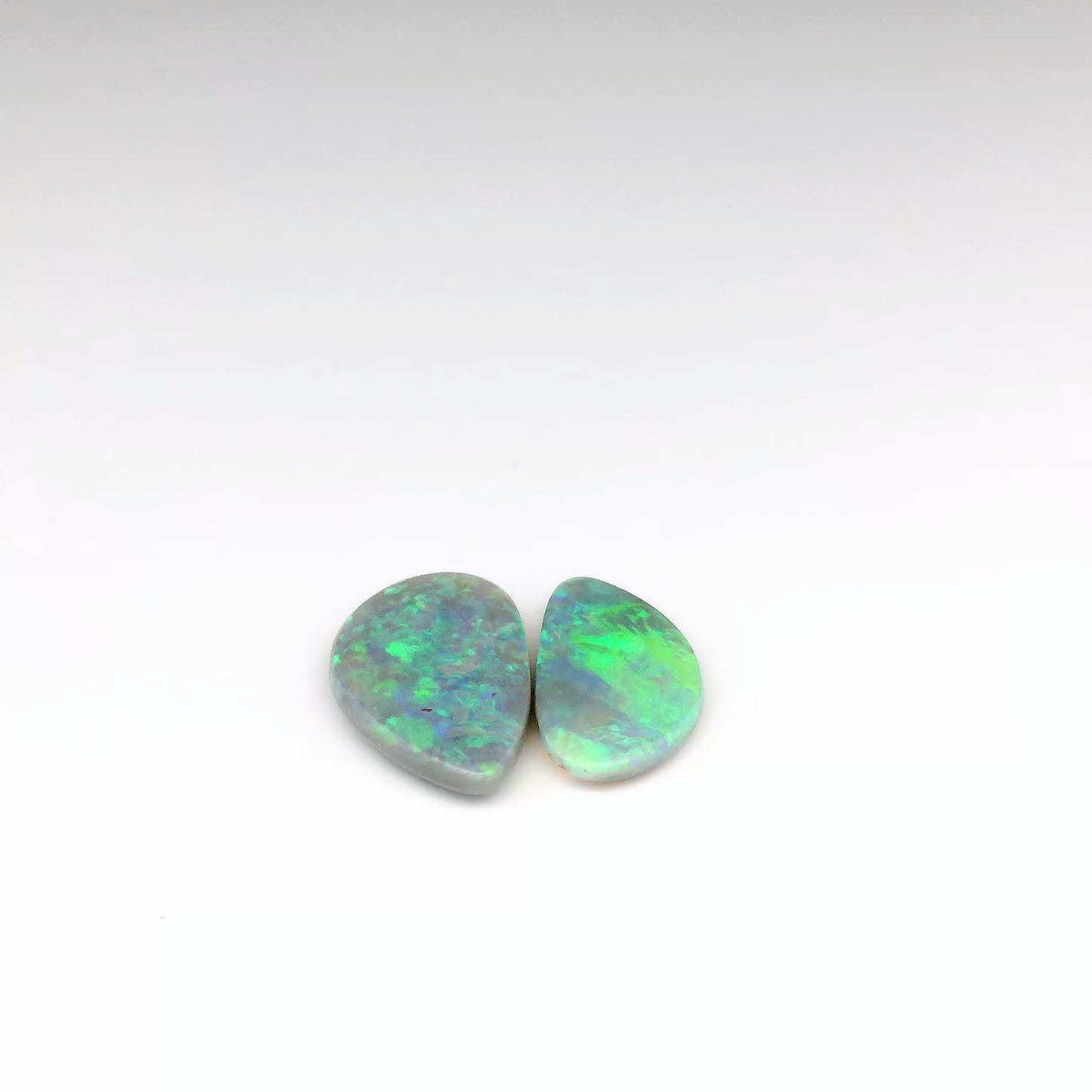 2.88ct Green Opal Gemstone Pair