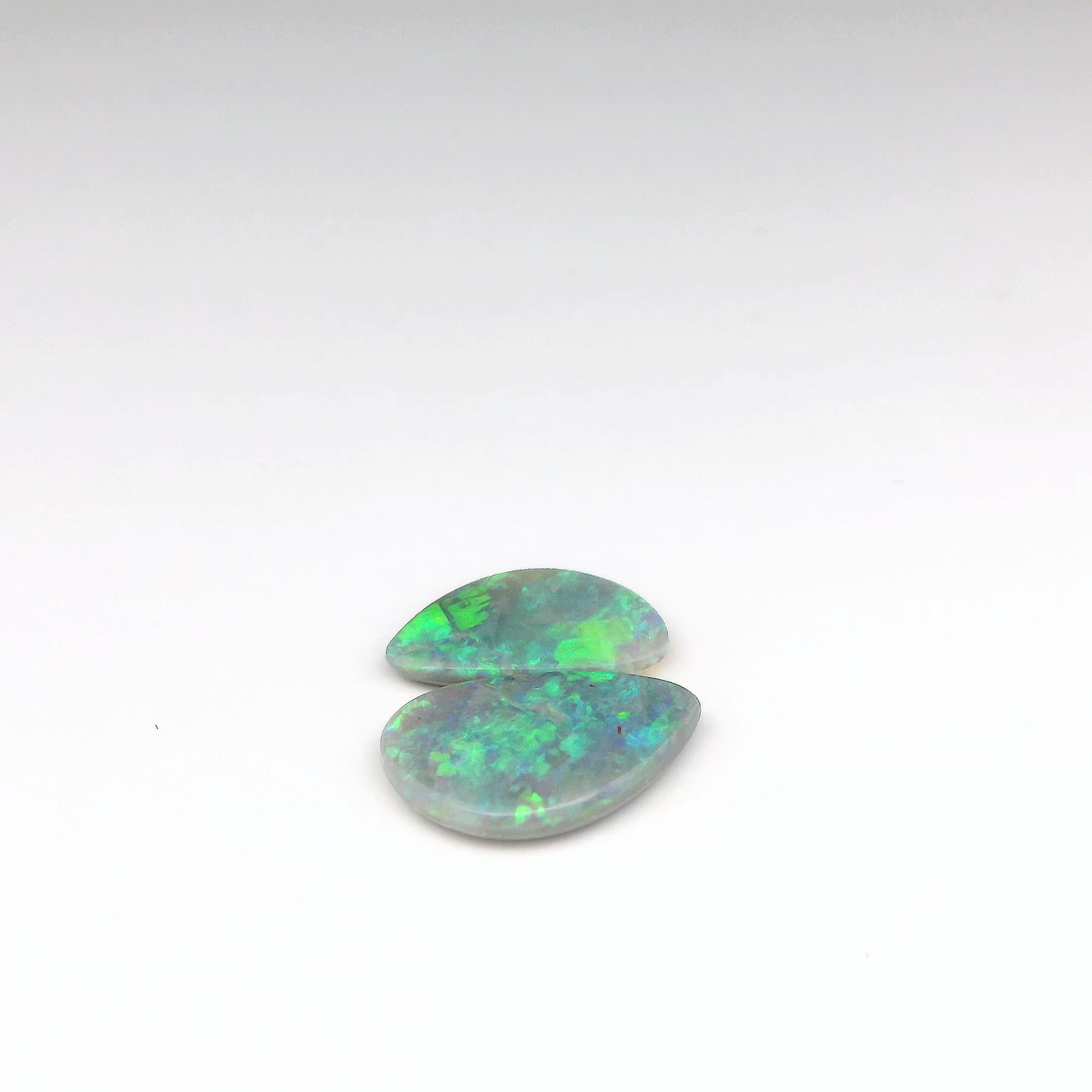 2.88ct Green Opal Gemstone Pair