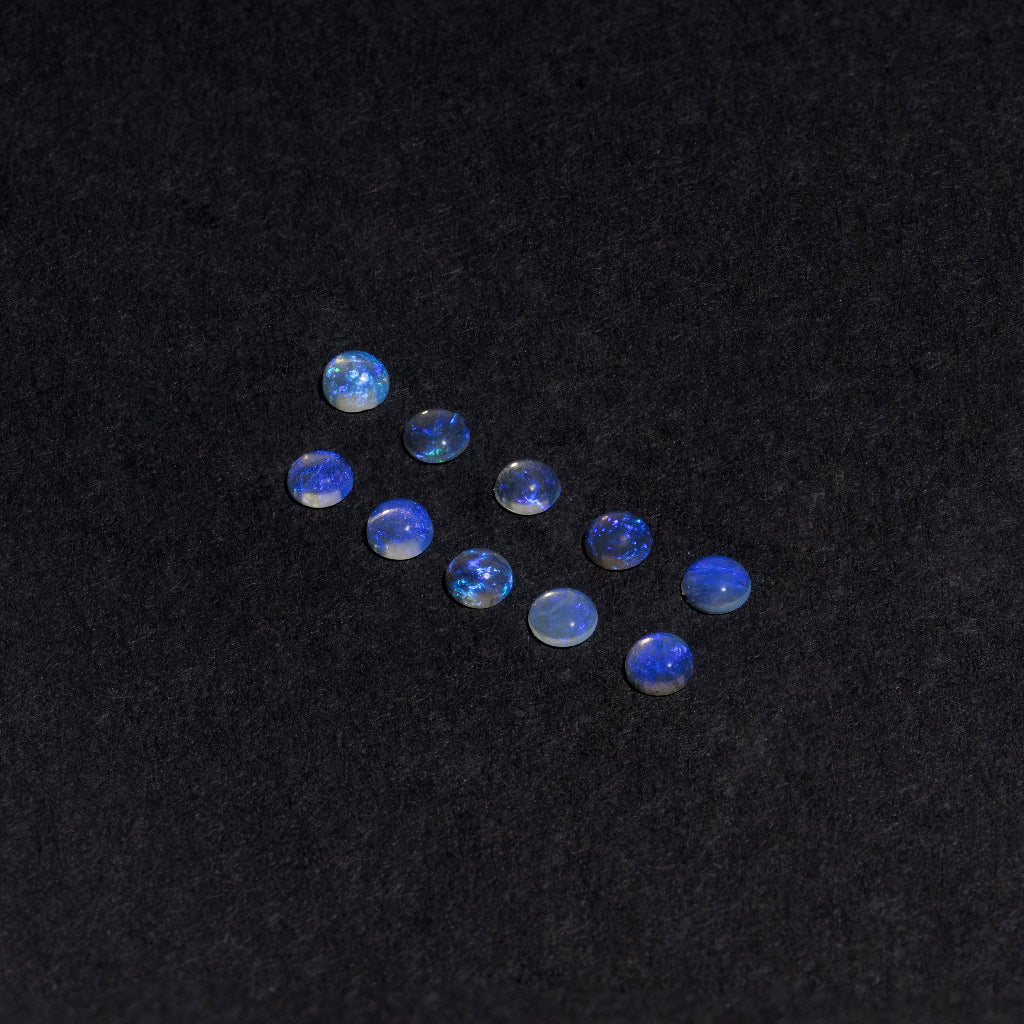2 to 3.5mm Lightning Ridge Ghost Opal™ Rounds